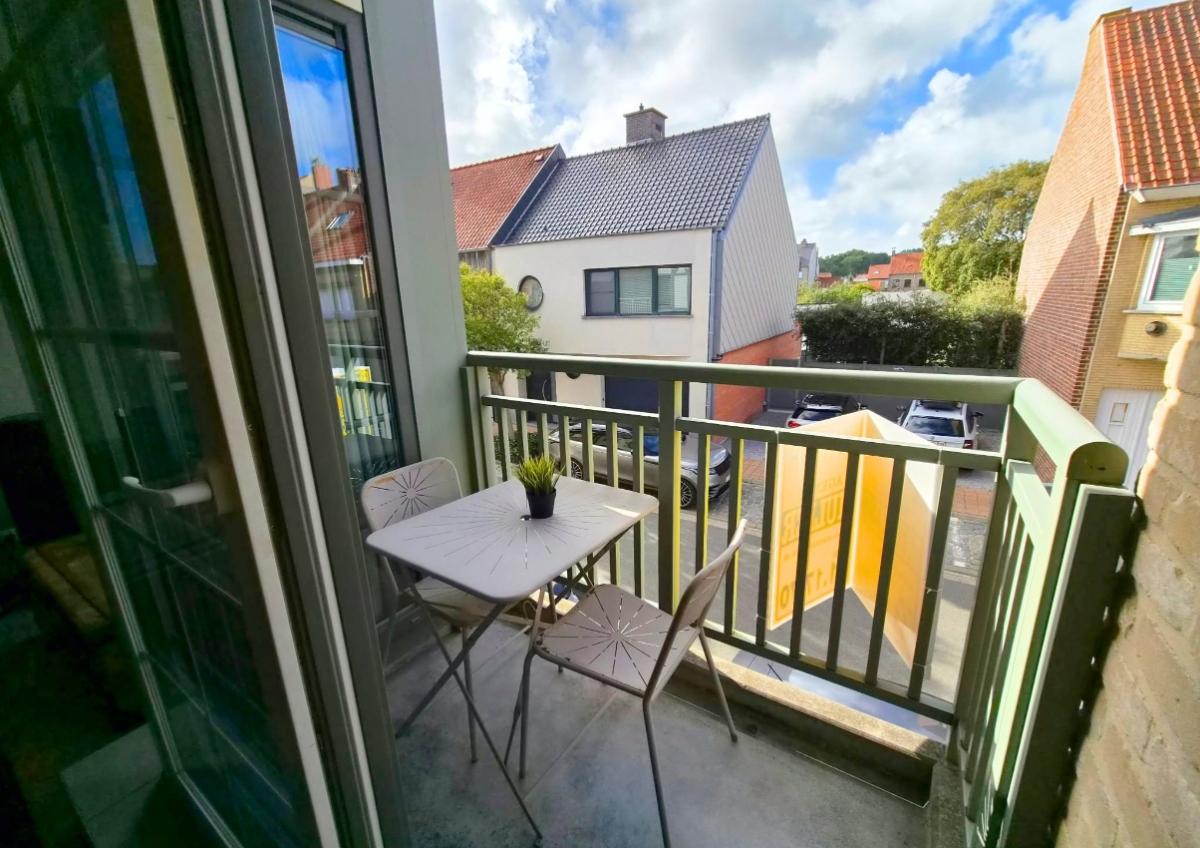 Click to switch